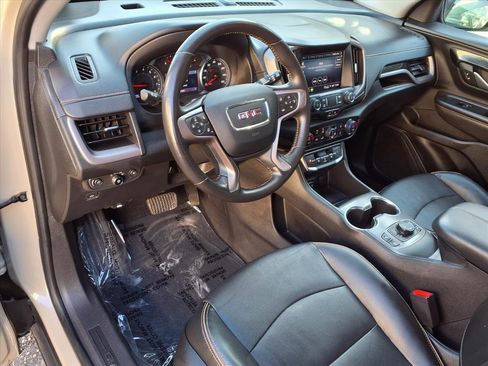 Used 2022 GMC Terrain AT4 image 4