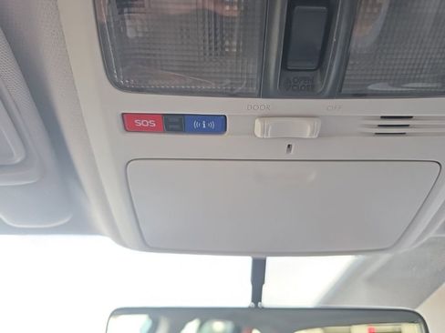 Used 2018 Subaru Forester 2.5i Premium image 31