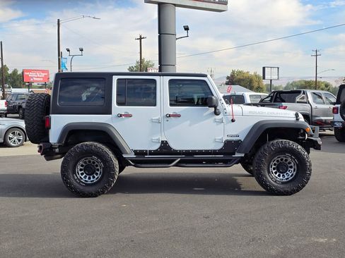 Used 2018 Jeep Wrangler Unlimited Sport S image 6