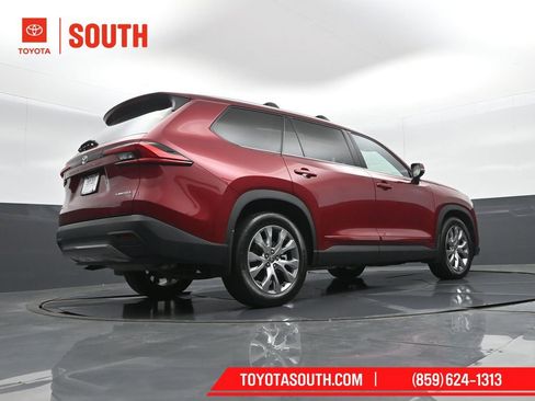 Used 2024 Toyota Grand Highlander Limited image 42