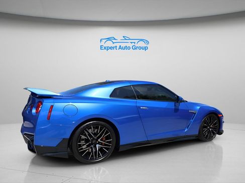 Used 2024 Nissan GT-R w/ Floor Mat Package AWD/4WD image 7