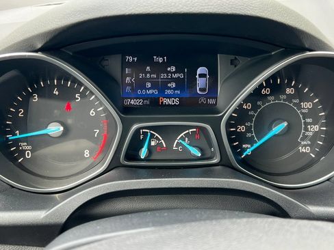 Used 2017 Ford Escape SE w/ Equipment Group 201A AWD/4WD image 19