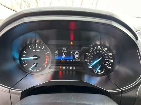 Used 2020 Ford Edge SE image 18