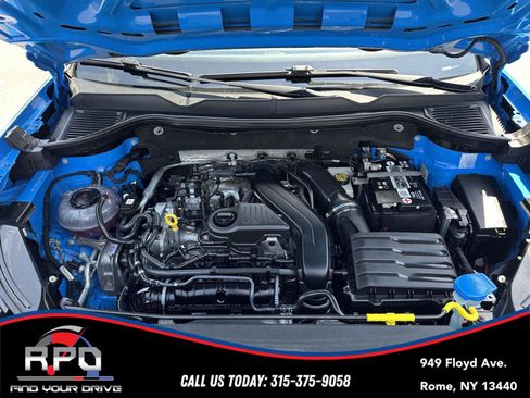 Used 2023 Volkswagen Taos SE w/ Black Wheel Package AWD/4WD image 11