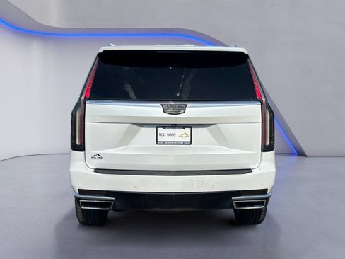 Used 2022 Cadillac Escalade Luxury AWD/4WD image 15
