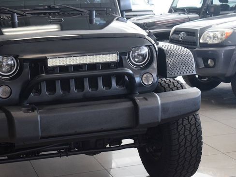 Used 2008 Jeep Wrangler X AWD/4WD image 14