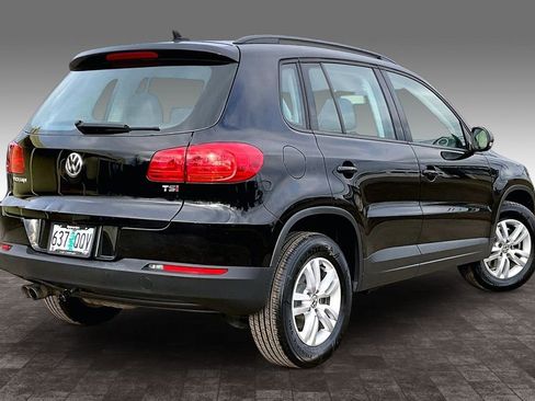 Used 2017 Volkswagen Tiguan S AWD/4WD image 14