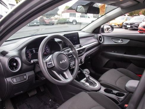 Used 2023 Kia Forte LXS FWD image 11