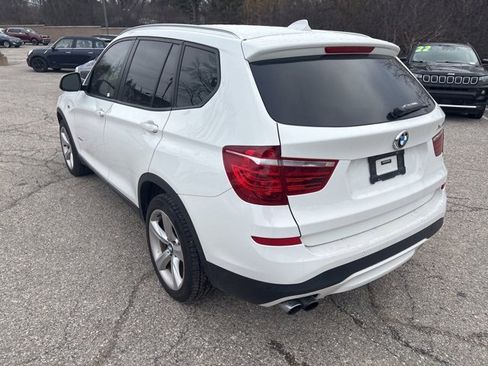 Used 2017 BMW X3 sDrive28i image 11