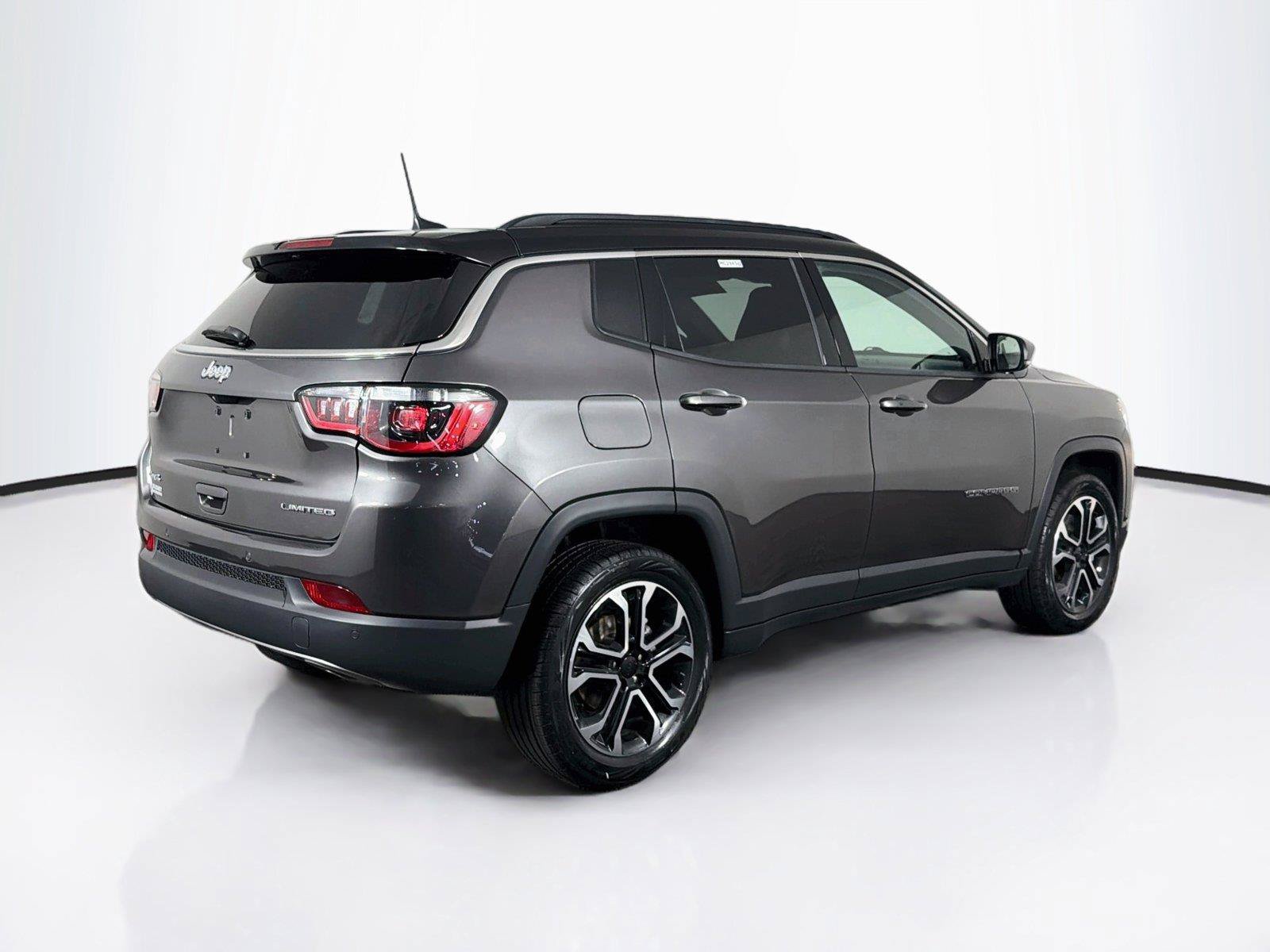 Used 2023 Jeep Compass Limited AWD/4WD image 11