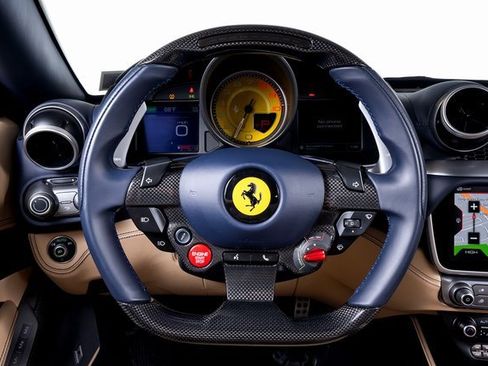 Certified 2019 Ferrari Portofino image 6