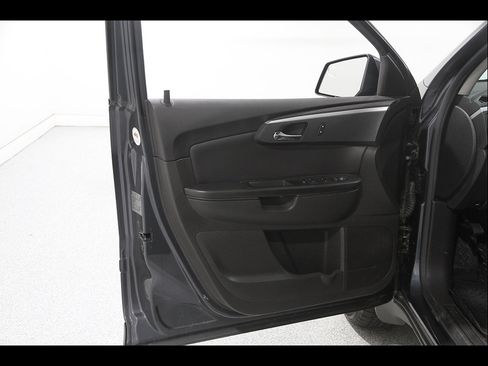 Used 2012 Chevrolet Traverse LT AWD/4WD image 4