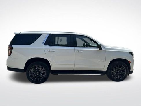 Used 2023 Chevrolet Tahoe Premier AWD/4WD image 7