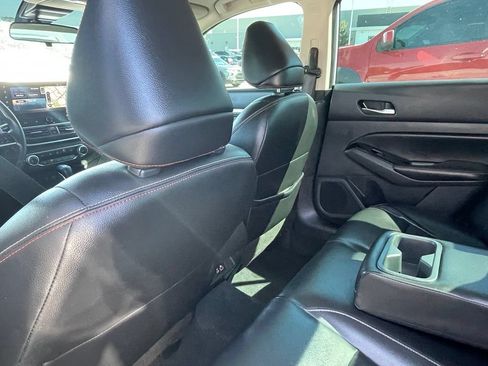 Used 2023 Nissan Altima 2.5 SR w/ SR Premium Package FWD image 15