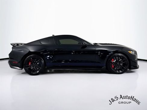 Used 2020 Ford Mustang Shelby GT500 w/ Technology Package RWD image 8