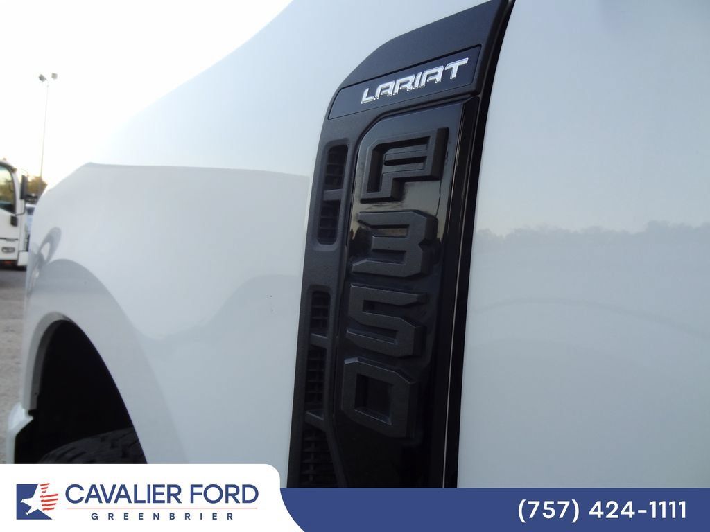 Used 2024 Ford F350 Lariat w/ Lariat Ultimate Package AWD/4WD image 10