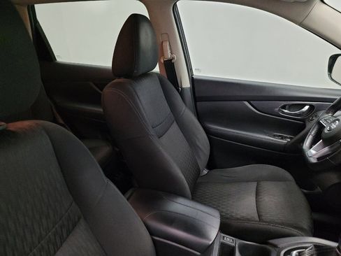 Used 2020 Nissan Rogue SV FWD image 21