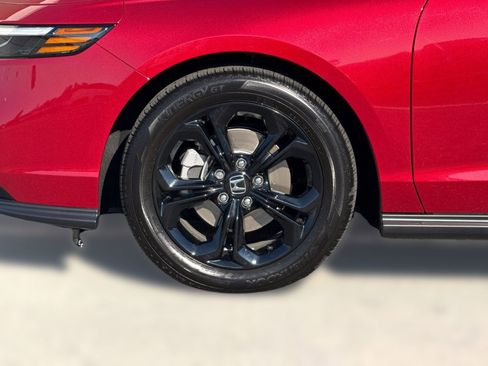 Certified 2025 Honda Accord SE image 12