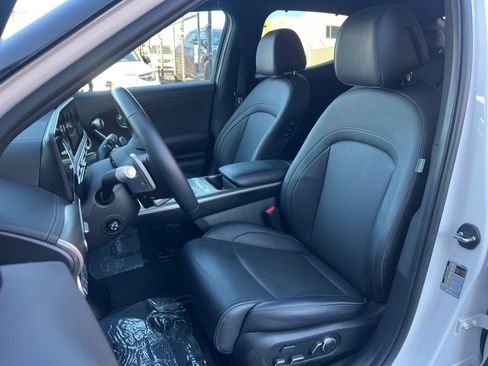 Used 2023 Genesis GV60 Advanced image 21