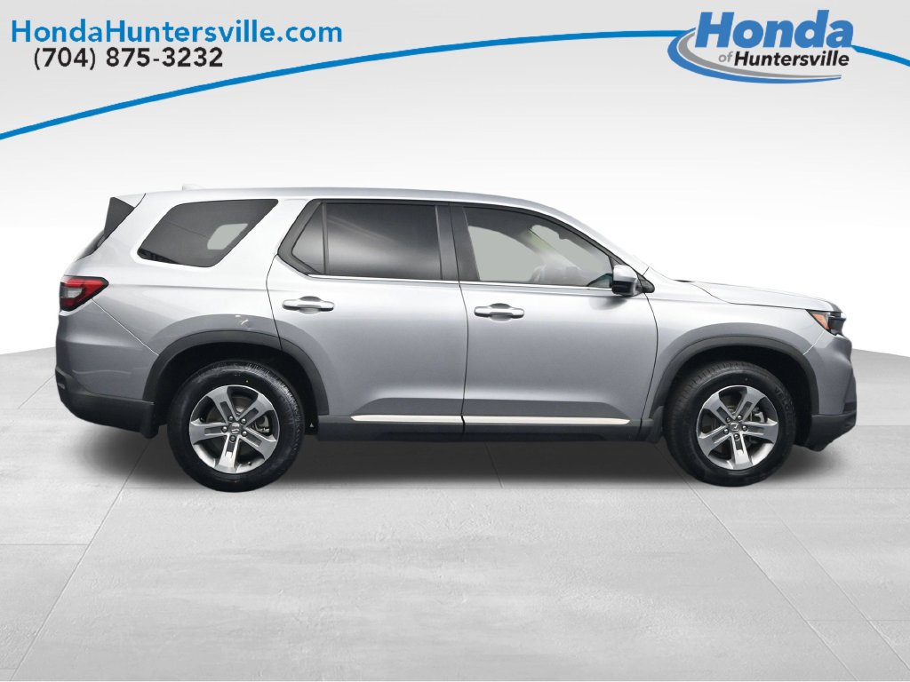 Used 2025 Honda Pilot EX-L image 9