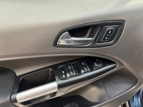 Used 2020 Ford Transit Connect XLT image 27