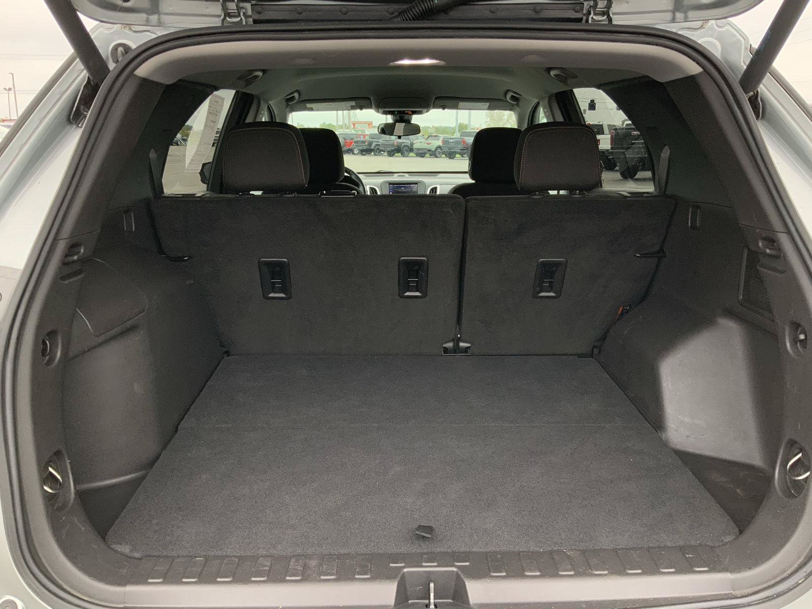 Used 2024 Chevrolet Equinox LT FWD image 10