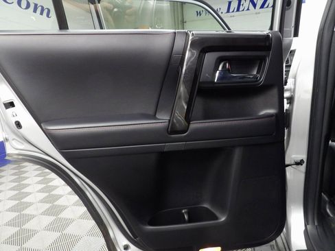 Used 2024 Toyota 4Runner TRD Off-Road Premium image 47