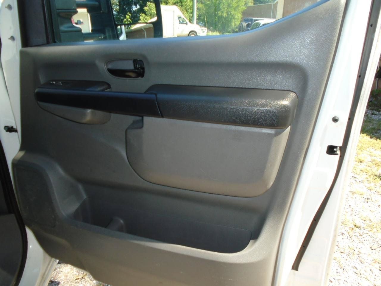 Used 2020 Nissan NV 2500 SV w/ Navigation Package RWD image 11