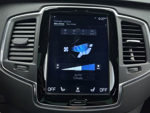 Used 2016 Volvo XC90 T6 Momentum w/ Vision Package image 19