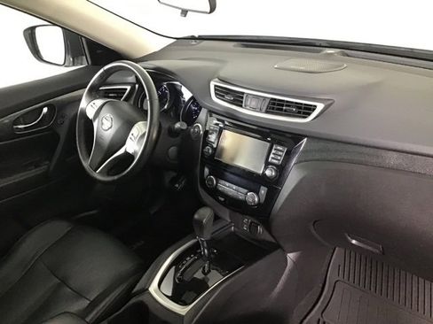 Used 2016 Nissan Rogue SL w/ SL Premium Package image 17