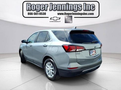 Used 2024 Chevrolet Equinox LT w/ LPO, Floor Liner Package FWD image 3