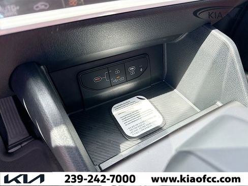 New 2026 Kia Sportage SX image 30