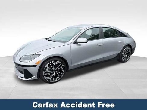 Used 2024 Hyundai Ioniq 6 SEL RWD image 2