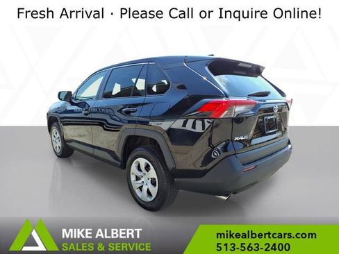 Used 2023 Toyota RAV4 LE image 5