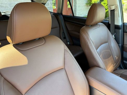 Used 2019 Subaru Outback 2.5i Touring w/ Popular Package #3A AWD/4WD image 18