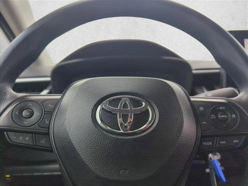 Used 2024 Toyota Corolla LE image 20