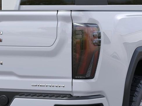 New 2026 GMC Sierra 2500 Denali w/ Technology Package AWD/4WD image 11