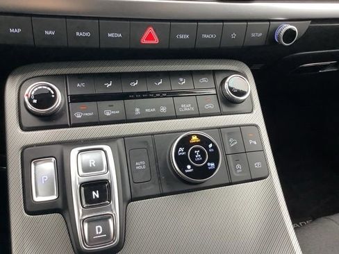 Used 2023 Hyundai Palisade SE AWD/4WD image 34