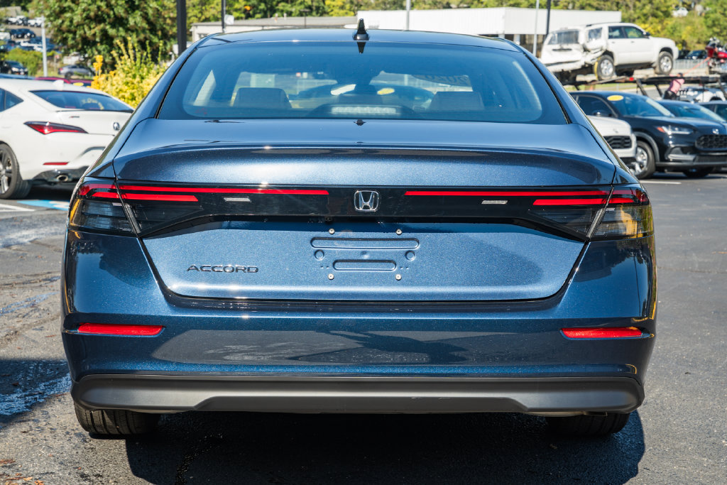 Certified 2026 Honda Accord SE image 6