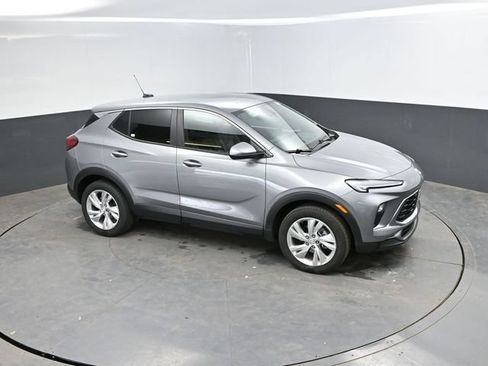 Used 2025 Buick Encore GX Preferred AWD/4WD image 35