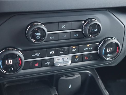 New 2025 Ford Bronco Big Bend image 25