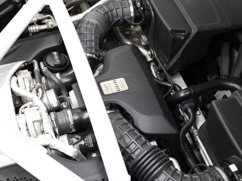 Used 2018 Aston Martin DB11 Coupe image 81