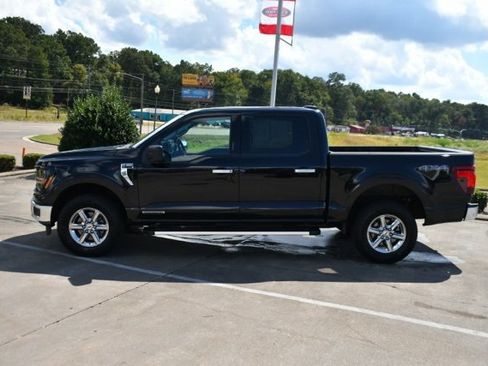 Used 2024 Ford F150 XLT w/ Mobile Office Package image 5