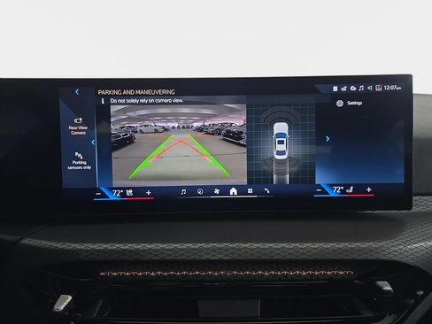 New 2026 BMW 330i Sedan w/ M Sport Package RWD image 17