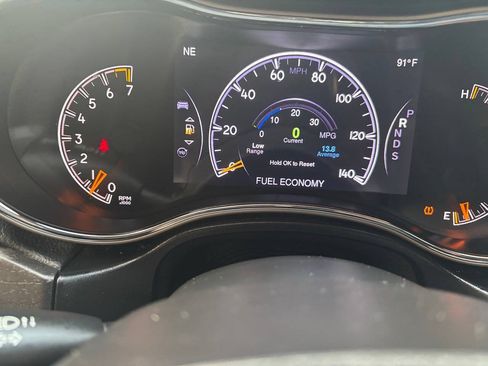 Used 2015 Jeep Grand Cherokee Laredo AWD/4WD image 26