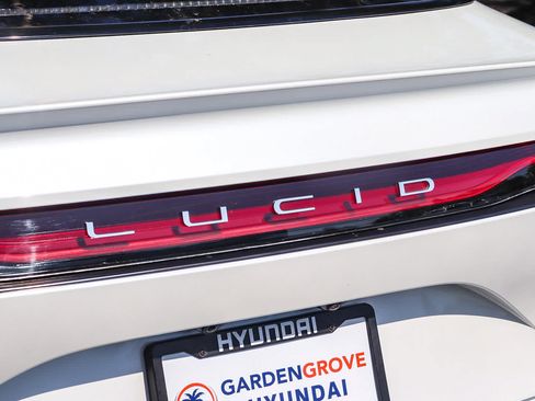 Used 2025 Lucid Air Touring AWD/4WD image 10