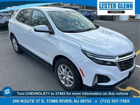 Used 2024 Chevrolet Equinox LT w/ LPO, Floor Liner Package image 1