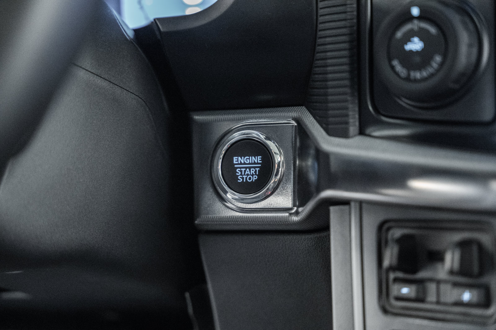 Certified 2025 Ford F150 Raptor AWD/4WD image 37