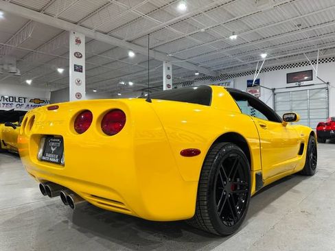 Used 2003 Chevrolet Corvette Z06 w/ Memory Package, 3 Drivers RWD image 3