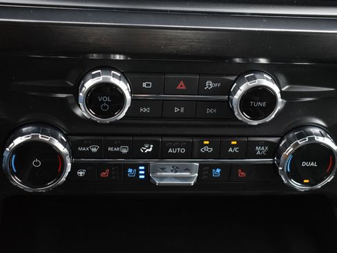 New 2026 Ford F350 Lariat AWD/4WD image 37